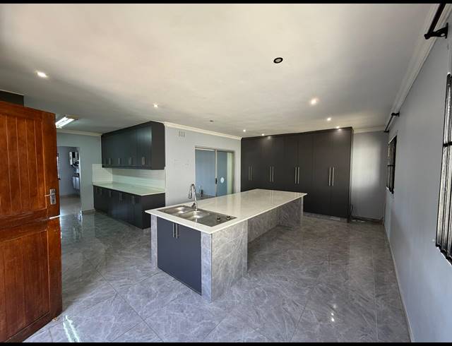 4 bed property to rent in SHERWOOD